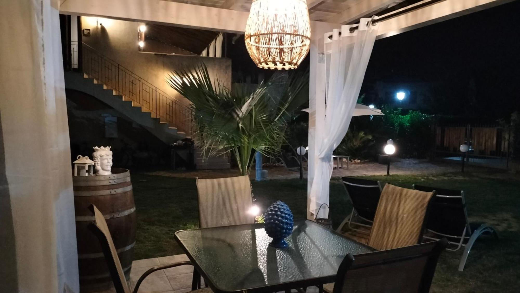 Home La Palmetta Campofelice Di Roccella Εξωτερικό φωτογραφία