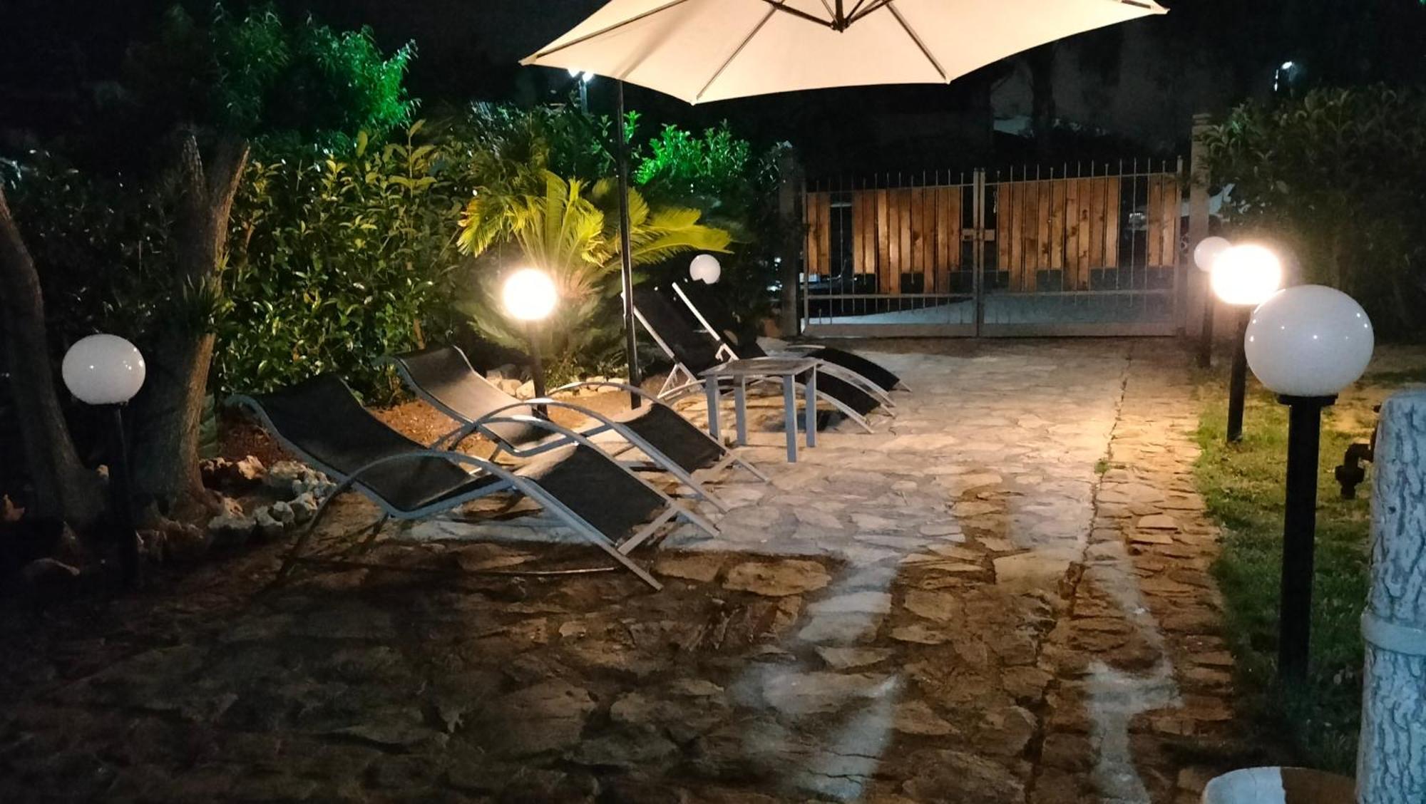 Home La Palmetta Campofelice Di Roccella Εξωτερικό φωτογραφία